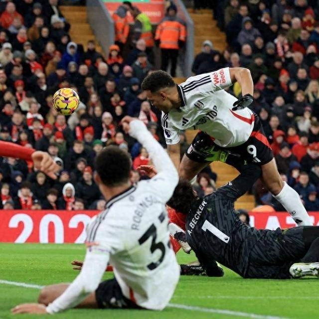 富勒姆客场击败利物浦，豪取宝贵分