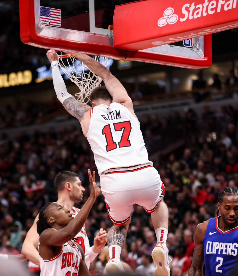 公牛连胜获得四连胜，开拓者惨遭连败