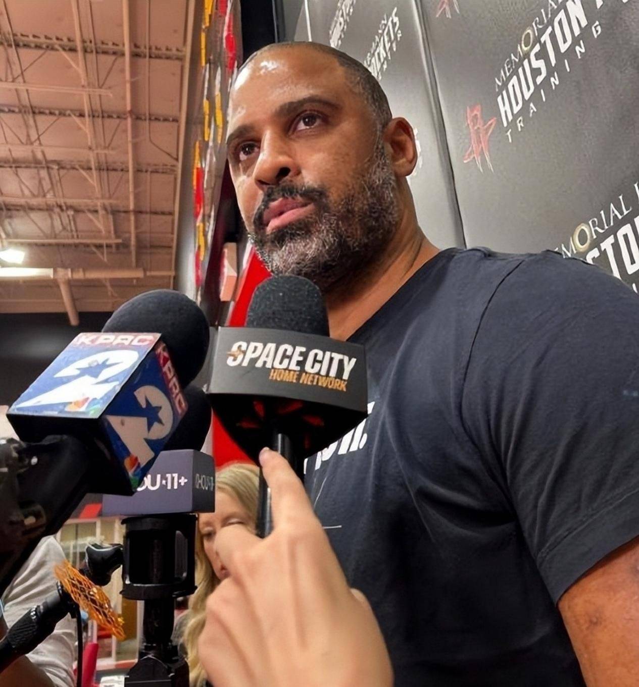  巴特勒巅峰对决，大坂直美与70激战勇士分钟，赛况扑朔迷离胜负难料！